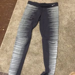 Nike leggings